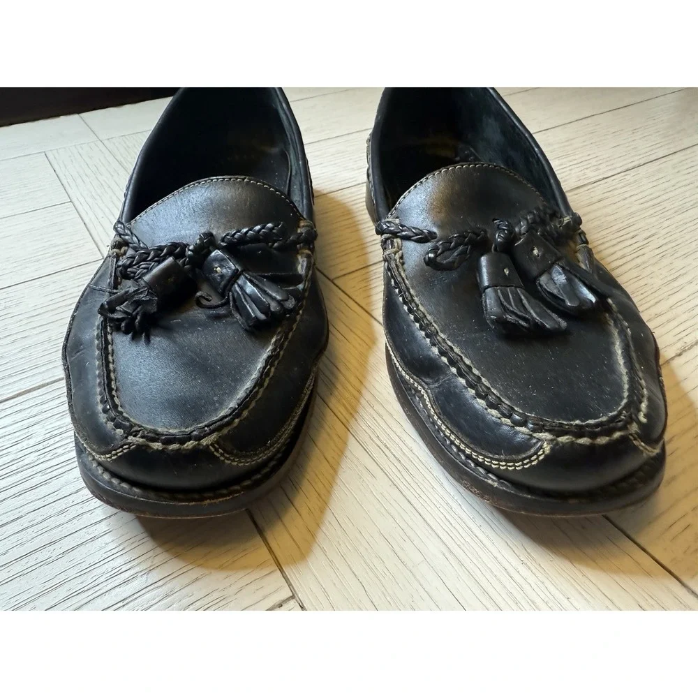 Cole Haan Country Men's Slip On Black Tasseled Leather Loafers. Sz 9.5 M. Preppy